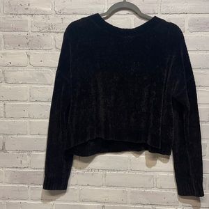 XS silence + noise sweater